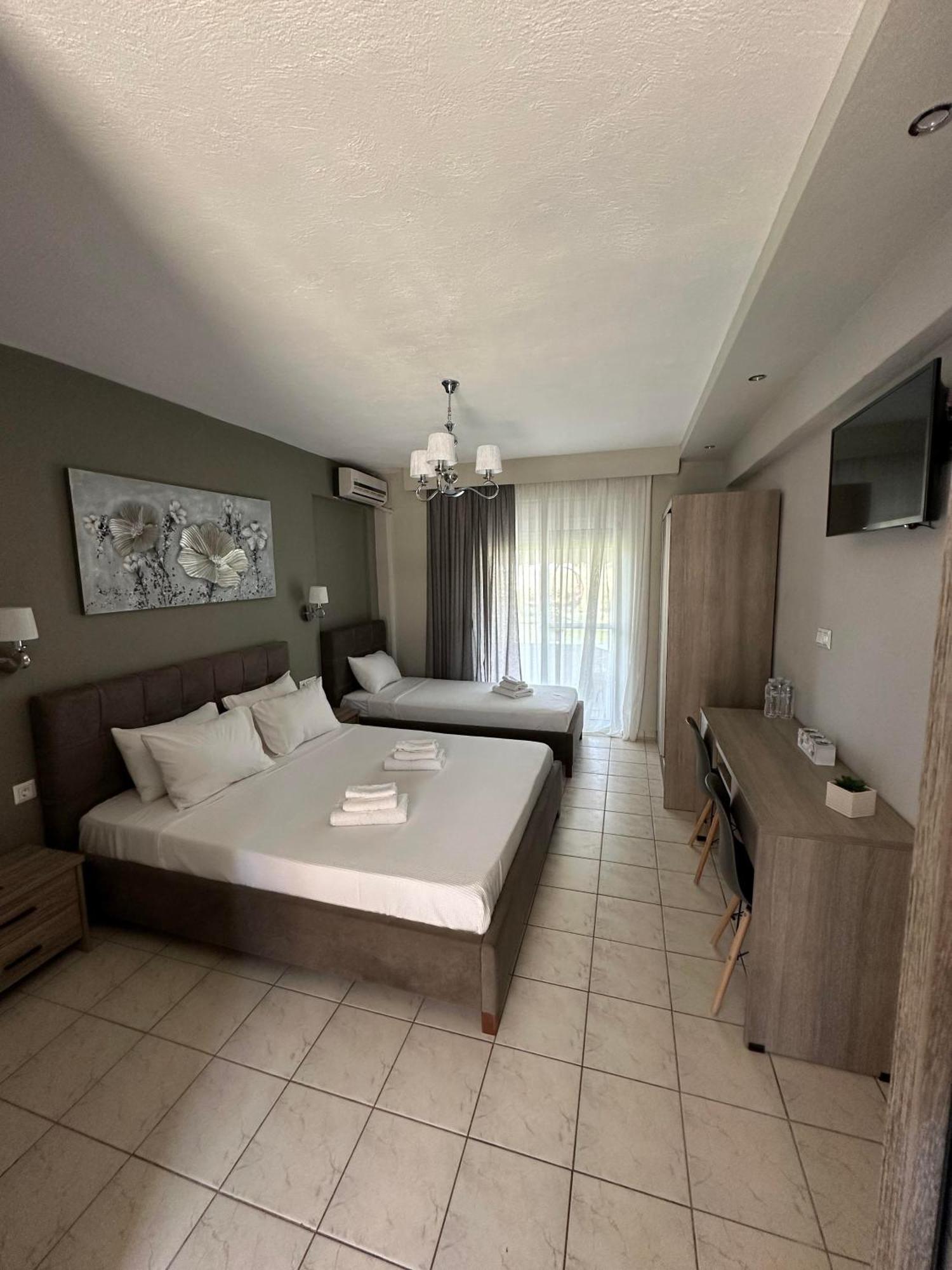 Mente Libre Villas Nea Plagia Luaran gambar