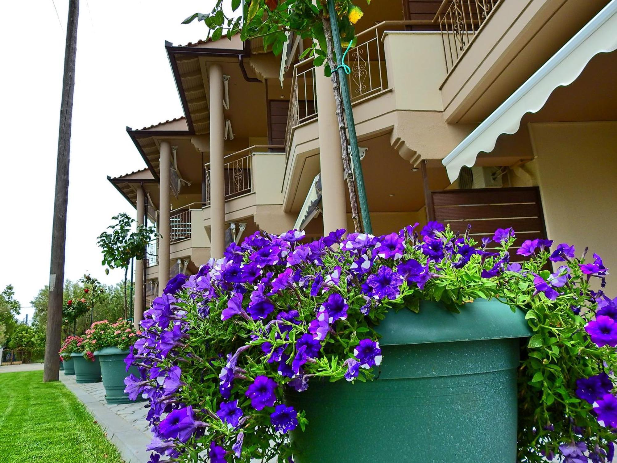 Mente Libre Villas Nea Plagia Luaran gambar